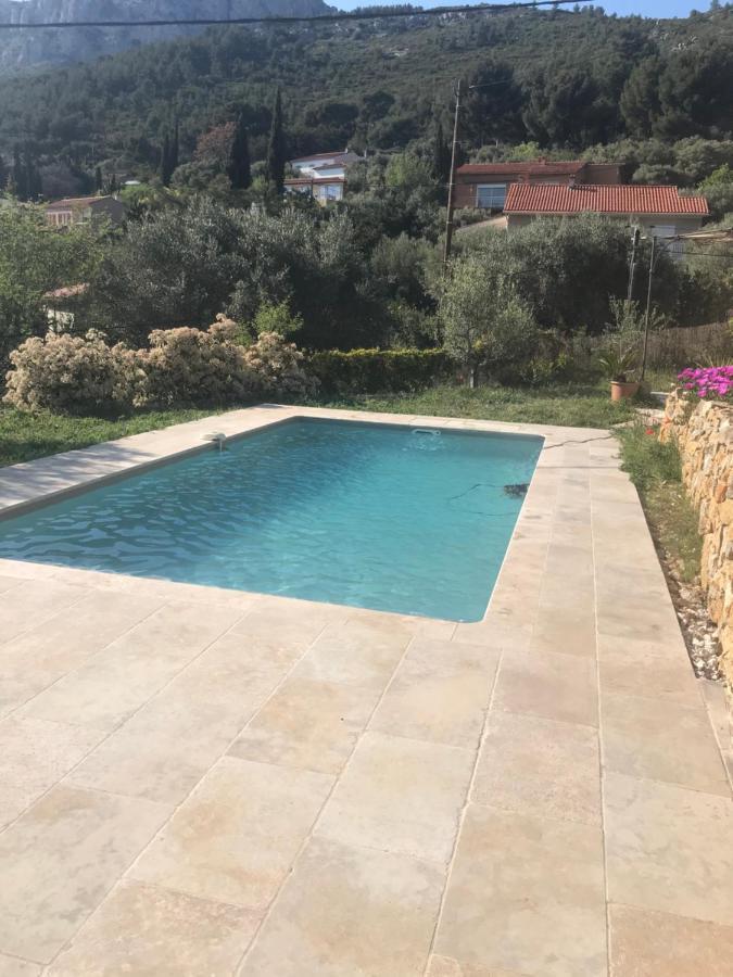 Hauteurs De Toulon : Charmant Studio Piscine Extérieur photo